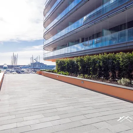 Waterfront Lux, 2 Bed Studio, Parking By Tilo 公寓